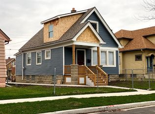 4613 N 39th St, Milwaukee, WI 53209