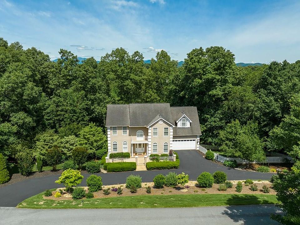1st image of 163 E Trace Dr