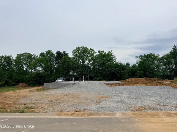 207 Tulip Dr, Bardstown, KY 40004