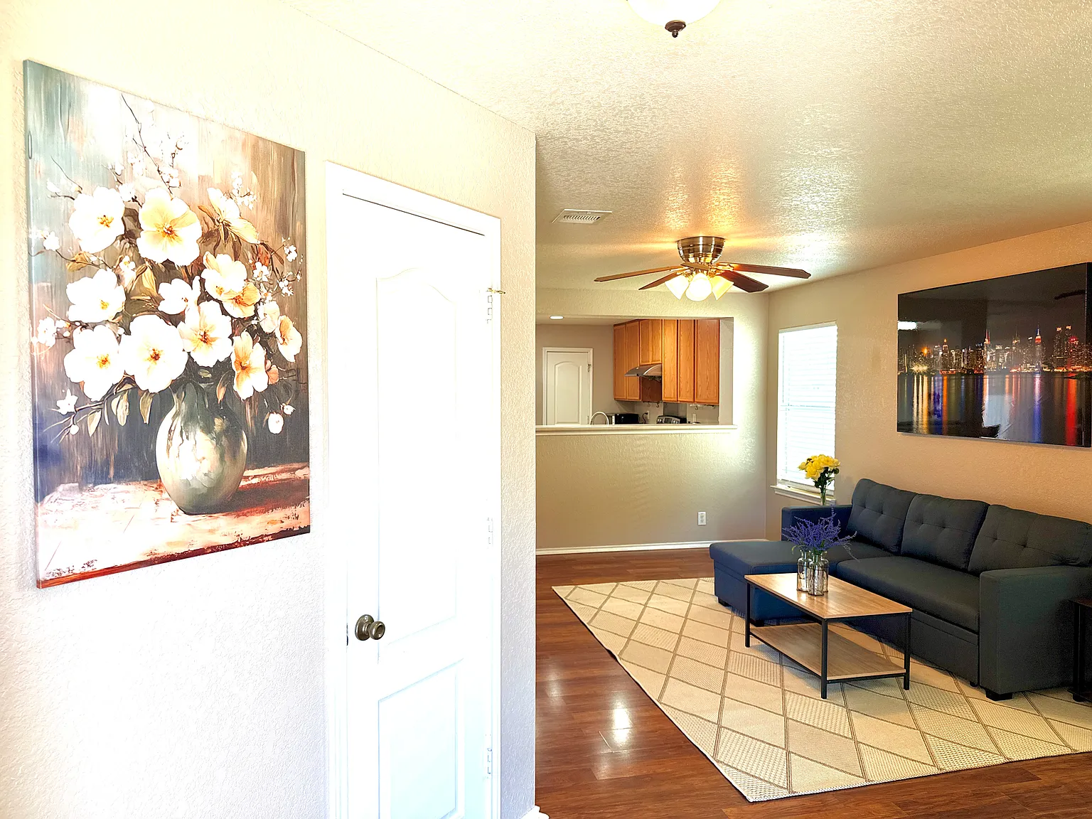 5 bed, 2.5 bath, $695 — Photo 3