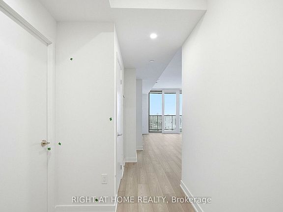 5th image of 1 Fairview Rd E #2301