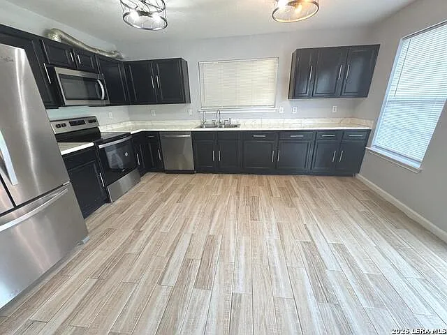 12926 Thomas Sumter St — Photo 27