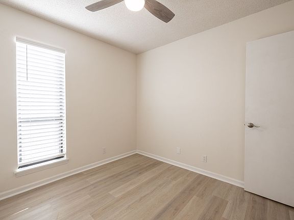 5th image of 3706 E North St APT K5