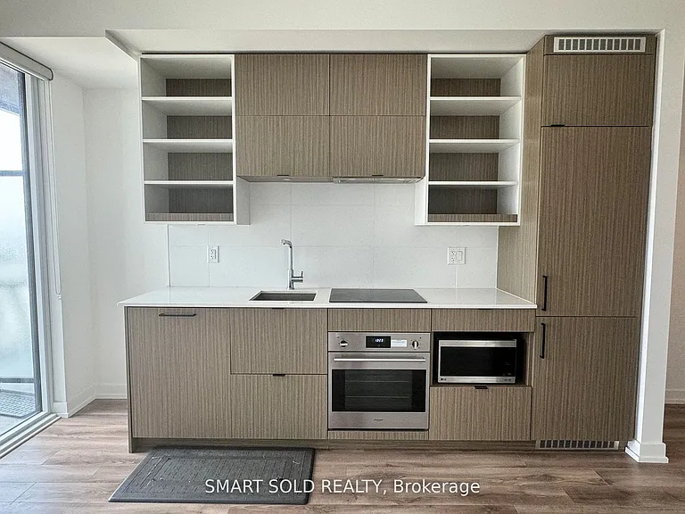 20 Edward St #2620 — Photo 4
