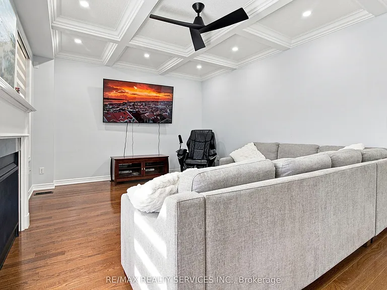 196 Bonnieglen Farm Blvd — Photo 12