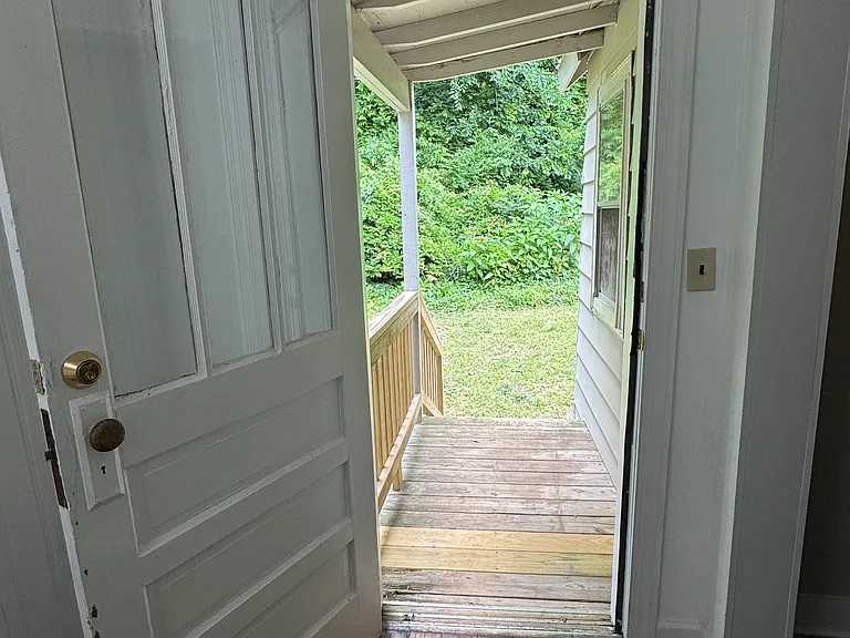 235 Dodd St — Photo 24
