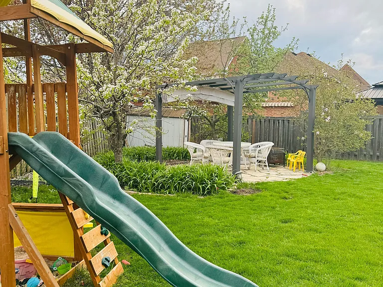 6026 Clover Ridge Cres — Photo 36