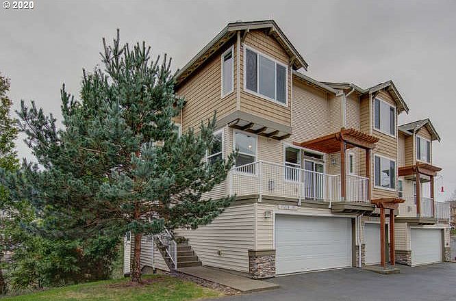 1st image of 15270 SW Mallard Dr Suite 101