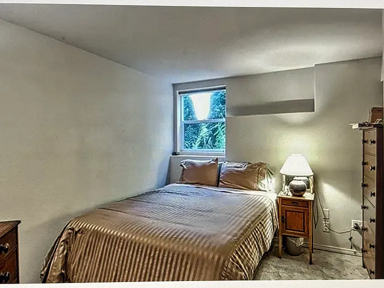 2208 Samish Way — Photo 2