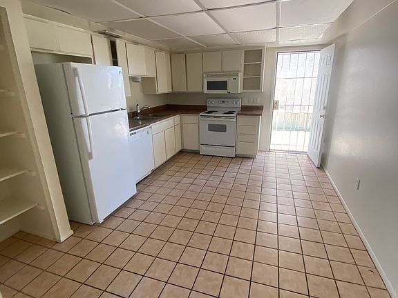 5th image of 16640 E Almont Dr #3