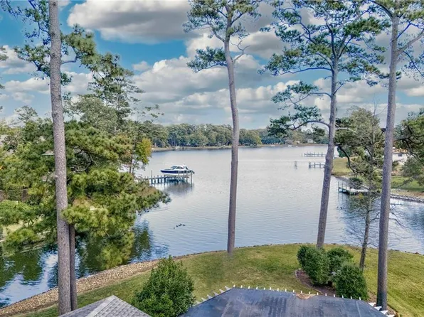 816 Oriole Dr, Virginia Beach, VA 23451