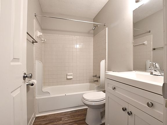 5th image of 3100 Orchard Manor Cir #3216