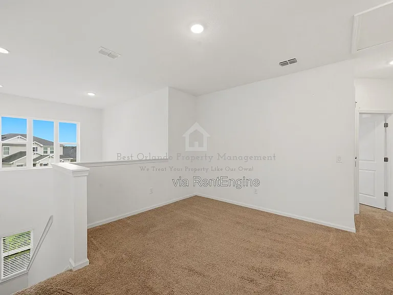4386 Davos Dr — Photo 23