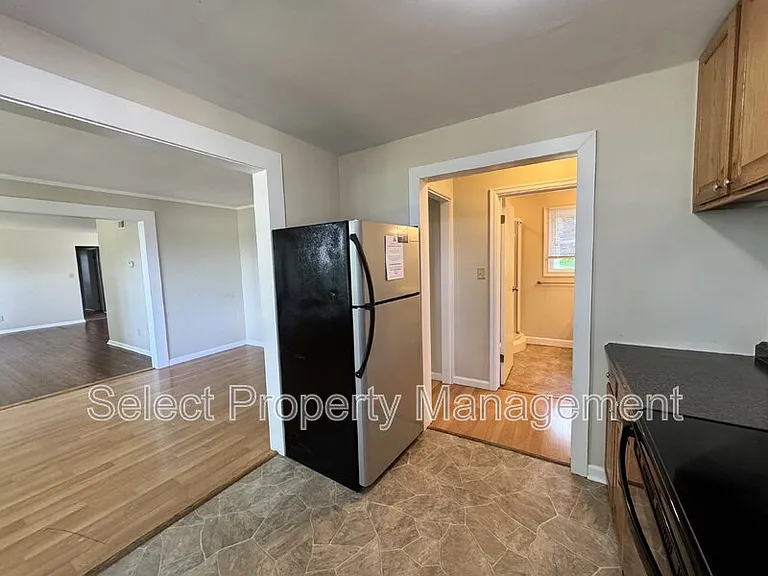 7515 Aboite Center Rd — Photo 3