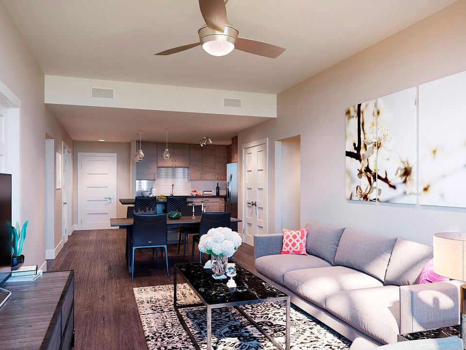 1st image of 1735 19th St #139