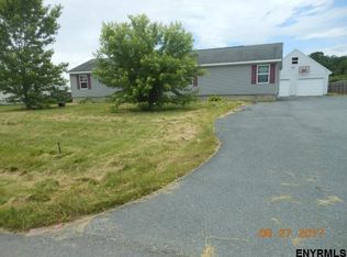 525 Drifting Rdg, Fort Edward, NY 12828