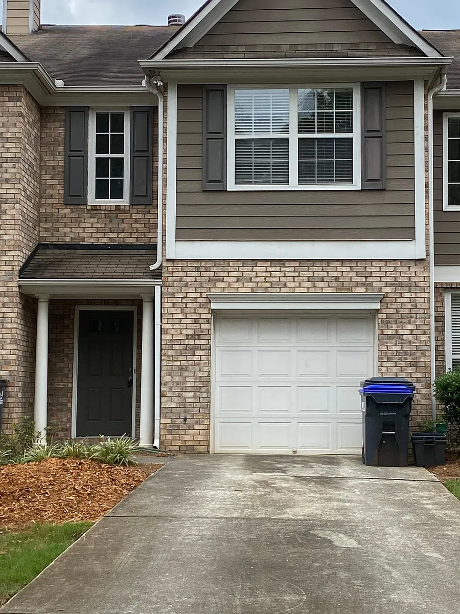 Building Photo - 932 Abbey Park Way