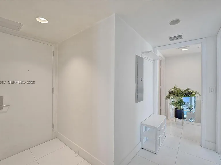 2600 E Hallandale Beach Blvd #T1902 — Photo 39