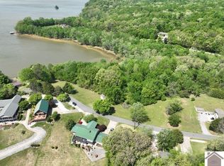 371 Skyline Dr, Cadiz, KY 42211