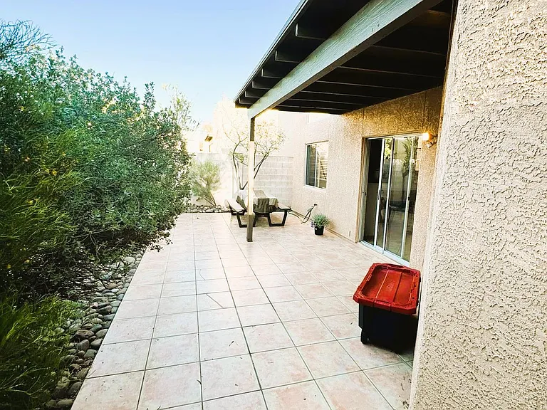 4349 E Haven Ln — Photo 28