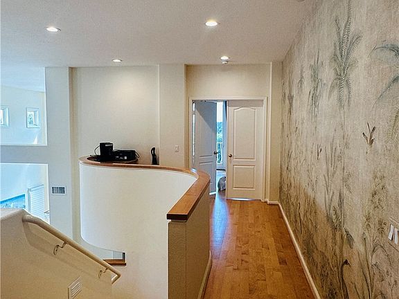 4th image of 23263 Park Corniche