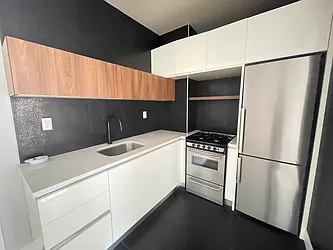 Rented by Tapiro Realty