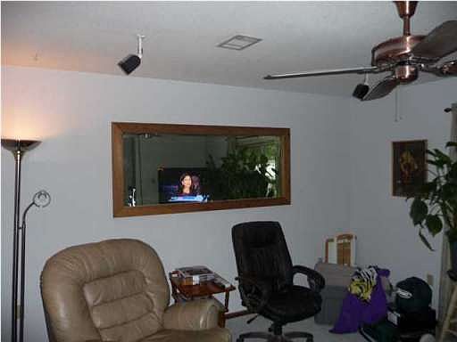 2nd image of 517 Parkview Dr W