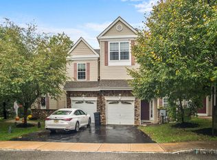 6 Russell Ct, Matawan, NJ 07747