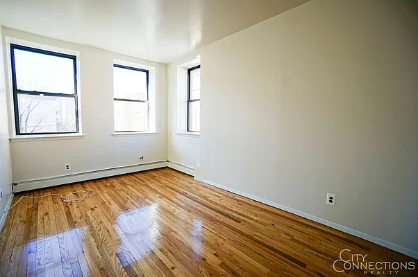 Rented by City Connections Realty | media 21