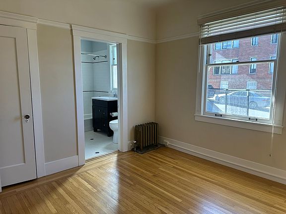 3rd image of 1502-1508 10th Ave