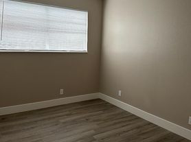 930 N Van Buren St, Stockton, CA