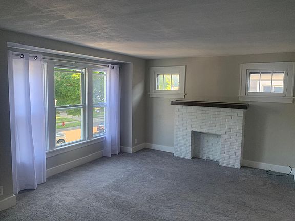 2nd image of 225 Saint Lawrence Ave