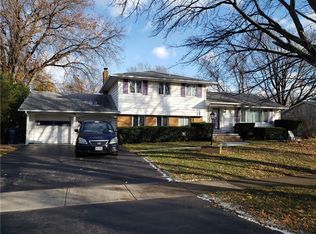 200 Floral Dr, Rochester, NY 14617