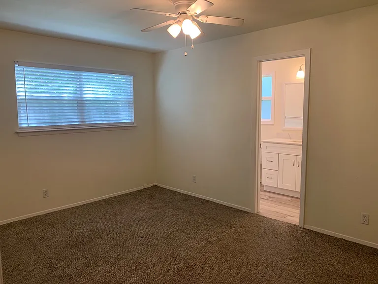 5005 Duval Rd — Photo 7