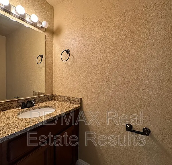 1523 N Dawn Dr — Photo 8