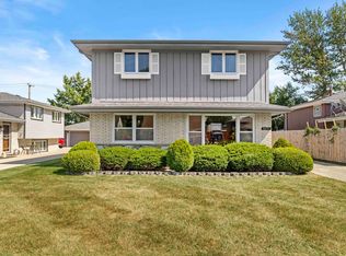 8431 Melvina Ave, Burbank, IL