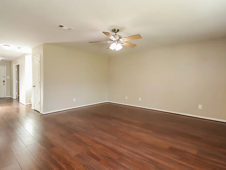 4601 Clemwood Ln — Photo 14