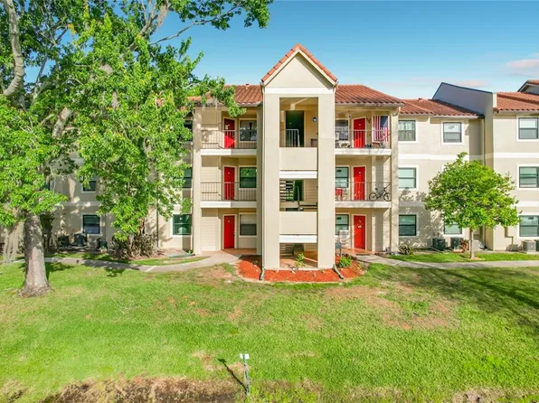 3028 Parkway Blvd APT 208, Kissimmee, FL 34747