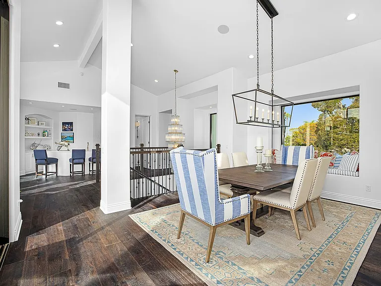 1070 Coronado Avenue — Photo 25