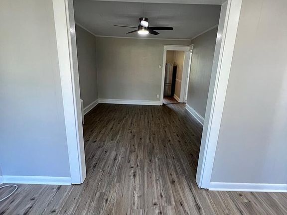 5th image of 4116 Laurel Ave #1