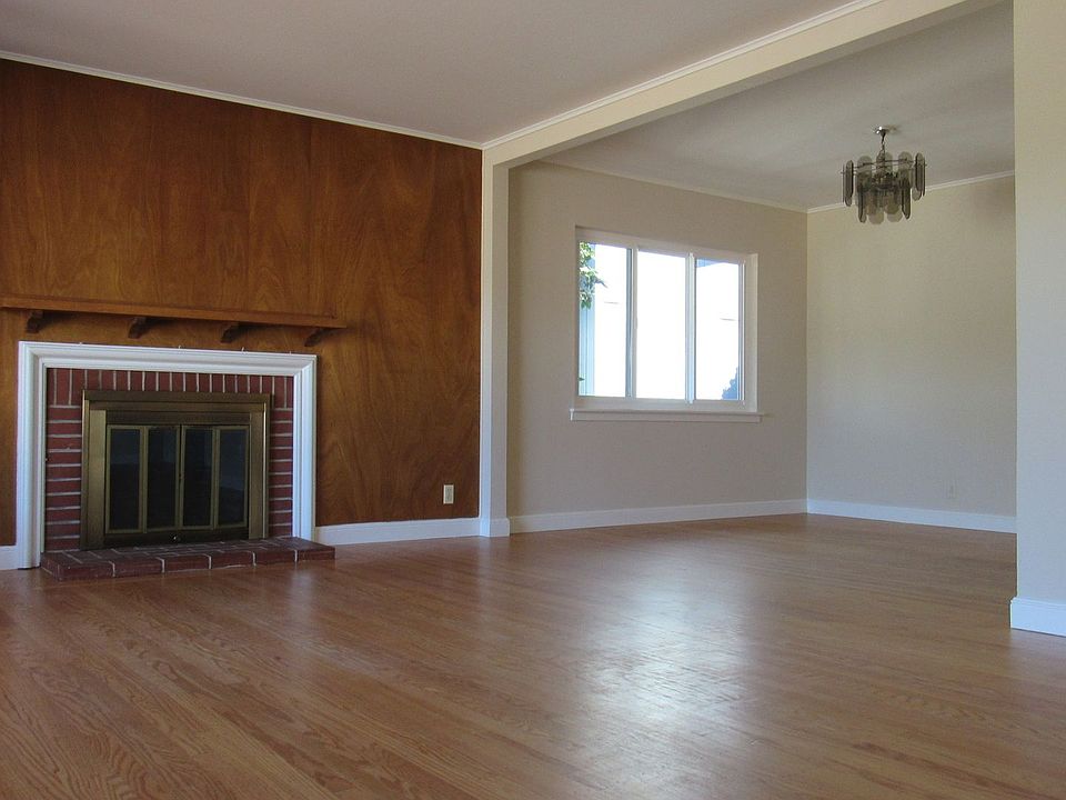 1st image of 1621 Parkview Dr