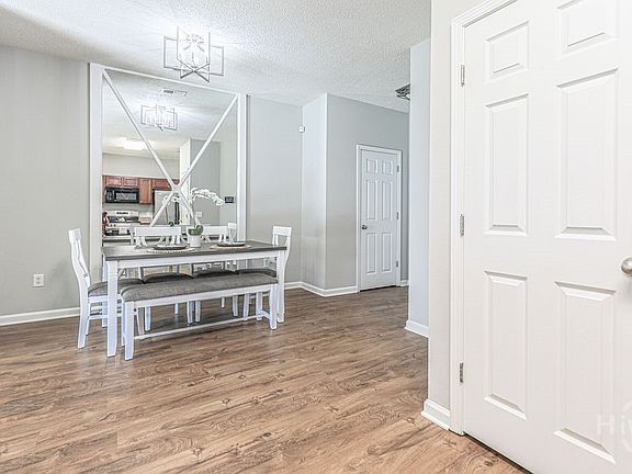5th image of 1125 Canyon Oak Loop