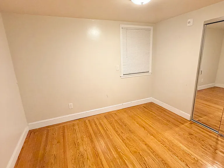 1945 Clay St #2 — Photo 3