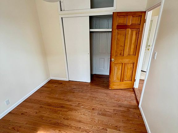 5th image of 35-44 32nd St #2R