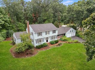 27 Brookside Rd, Topsfield, MA 01983