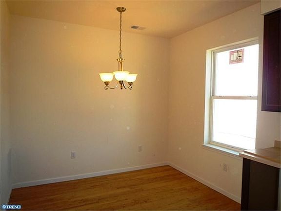 5th image of 1321 N Claymont St
