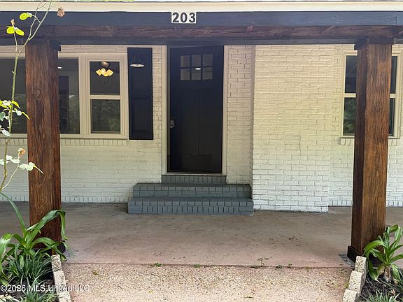 4th image of 203 Green Rd