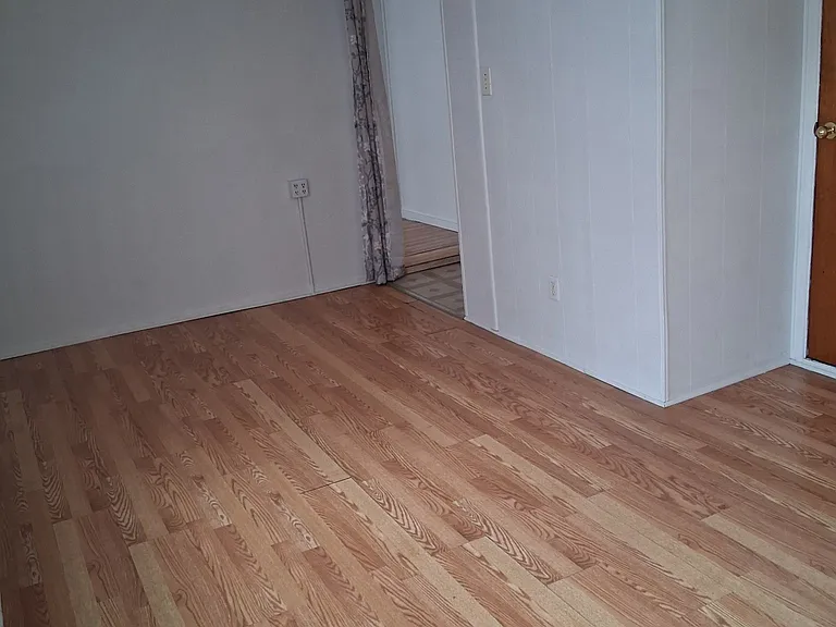 5054 Gratiot Ave #4 — Photo 2