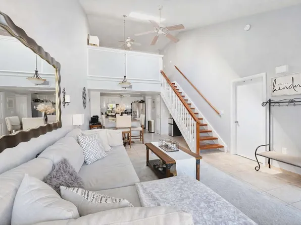 7132 Penner Ln APT 28, Fort Myers, FL 33907