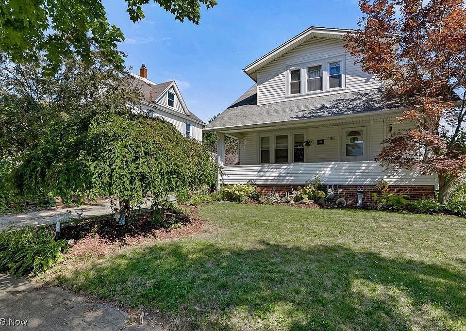1st image of 418 Pleasant St